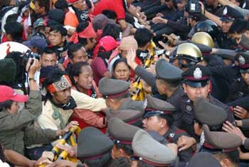 Stop FTA Thailand Protesters Clash with Police