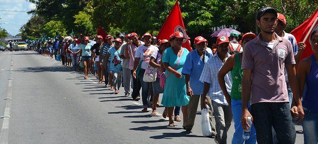 Abril Rojo: Campesinos en Brasil se movilizan para exigir reforma agraria y justicia