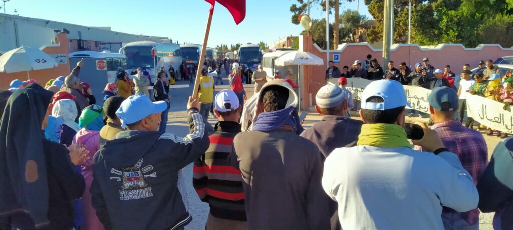 Solidaridad con les trabajadores agrícolas de Marruecos tras la muerte de una trabajadora que protestaba contra la empresa Azura