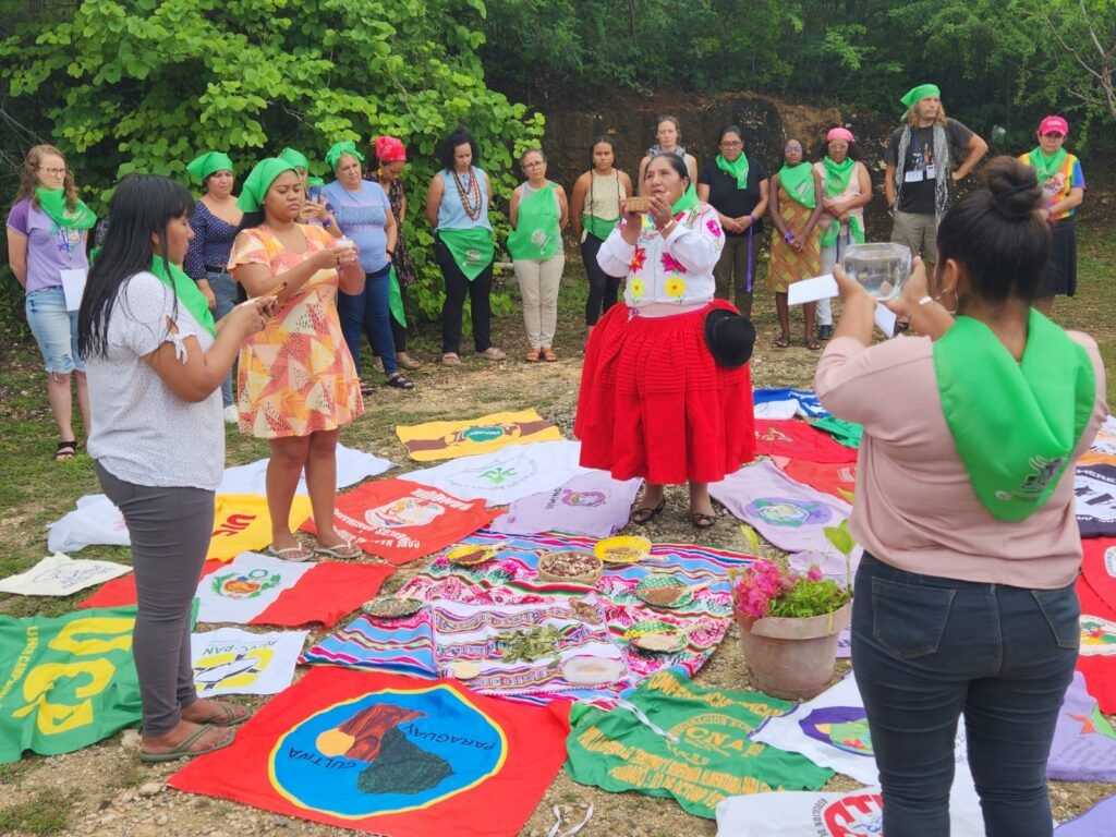 Las Escuelas Continentales de Mujeres: una estrategia de La Vía Campesina para la formación y la lucha feminista