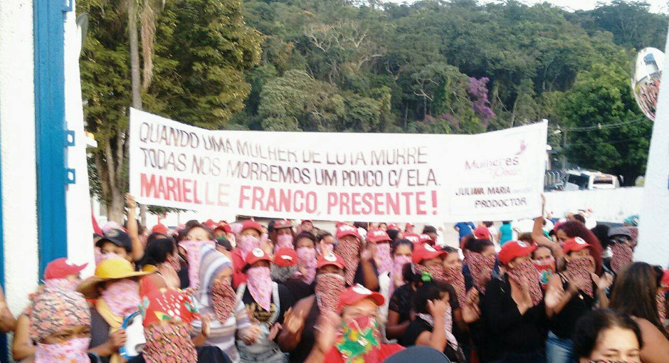 Brésil : Les femmes du Mouvement des sans Terre occupent Nestlé contre la privatisation de l’eau