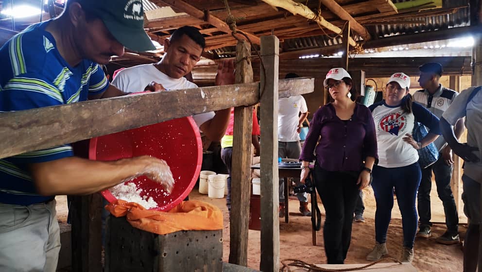 VENEZUELA : Les paysans résistent au blocus économique en augmentant la production alimentaire
