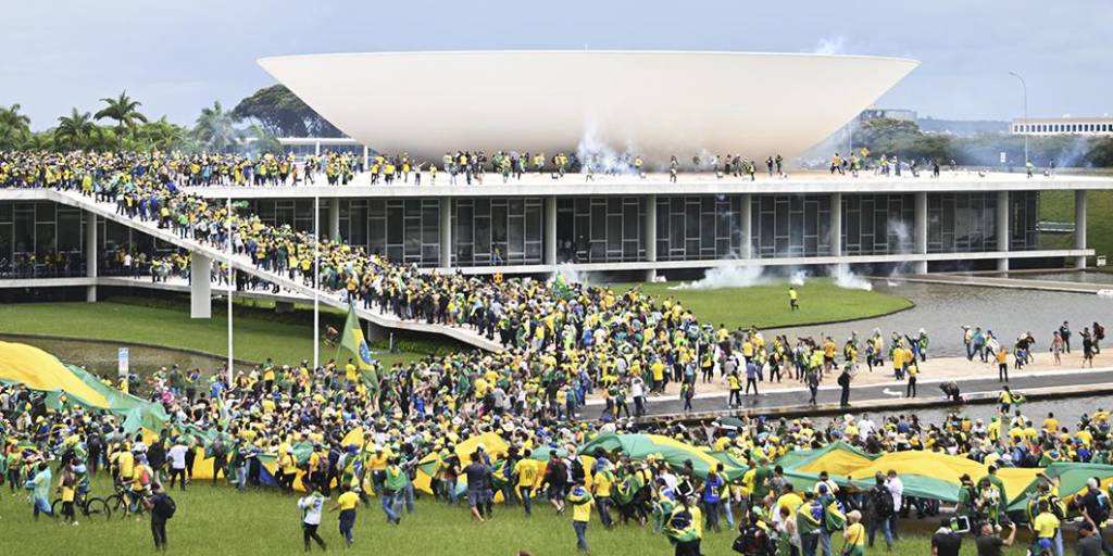 Brésil : La Via Campesina répudie les actes anti-démocratiques contre le gouvernement Lula